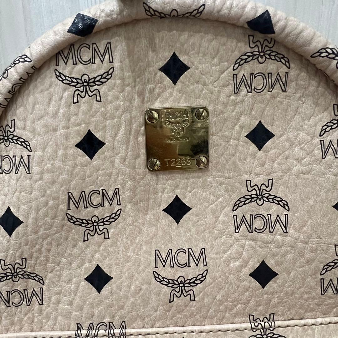 MCM リュック ベージュ