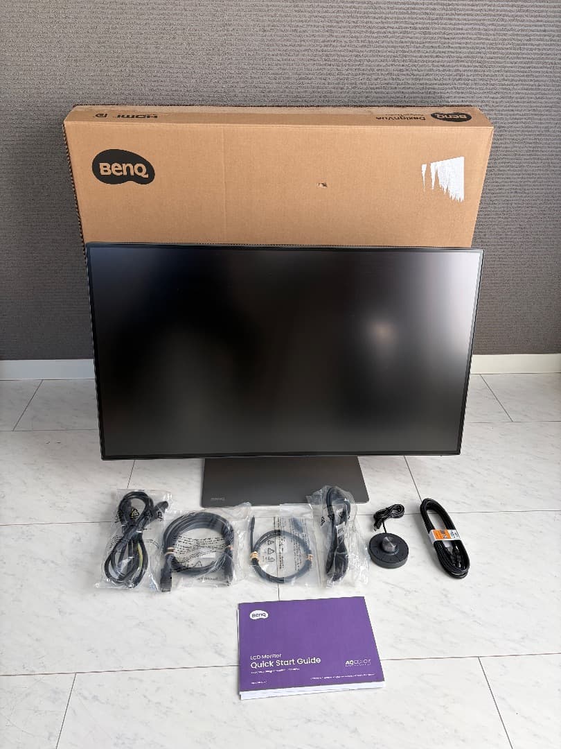 BenQ 31.5インチ 4K モニター PD3225U目立った傷や汚れなし