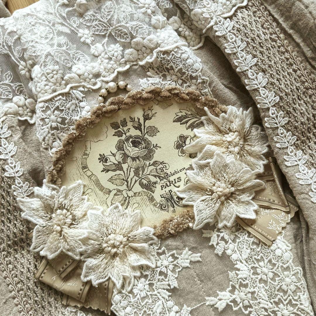 Bless you バッグ レース グレージュ 1点もの ハンドメイド 未使用 Bless you バッグ レース グレージュ 1点もの ハンドメイド 未使用