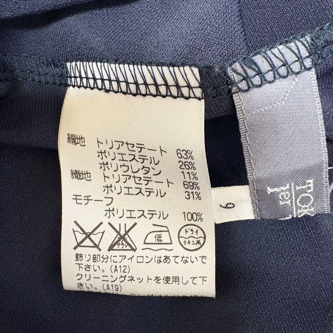 美品】TOKUKO 花刺繍シフォン チュニック9号紺 5部袖 レディース