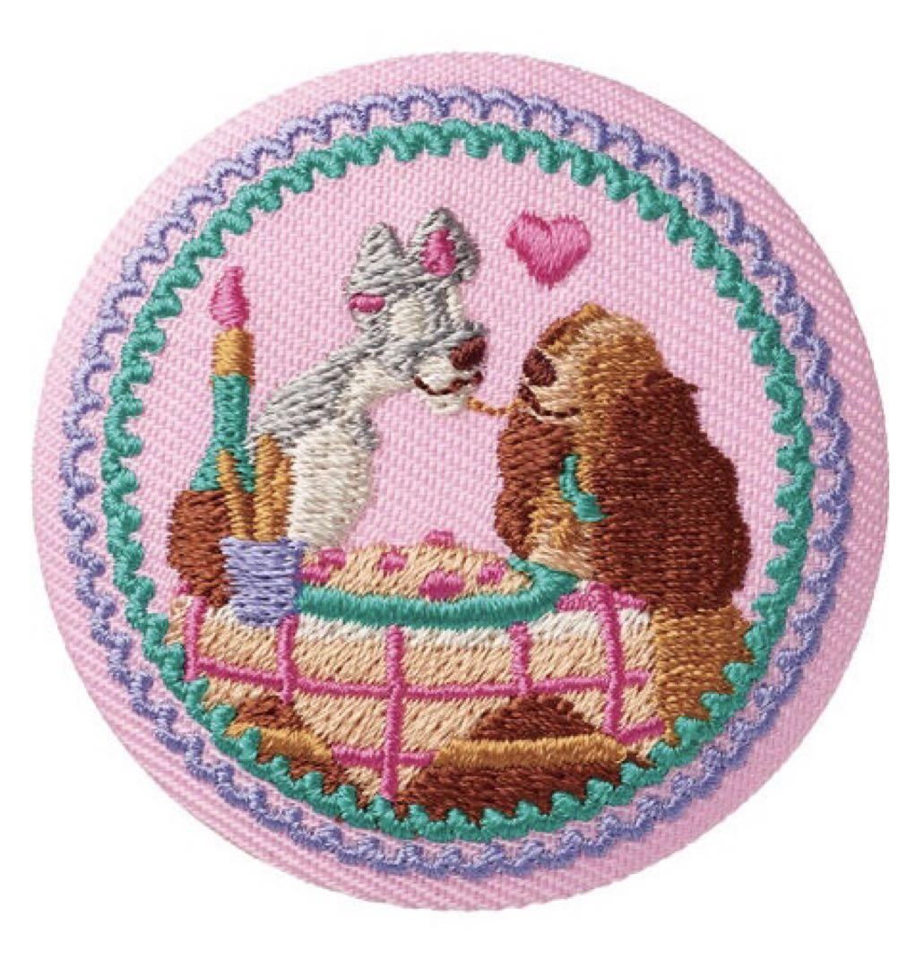 ディズニー刺繍缶バッジ(⑦わんわん物語)＋対応サイズのカバー