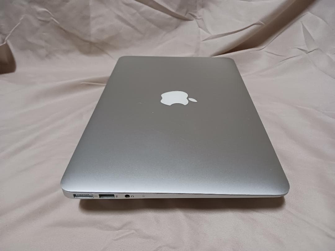 MacBook Air (11-inch, Mid 2012)　動作品