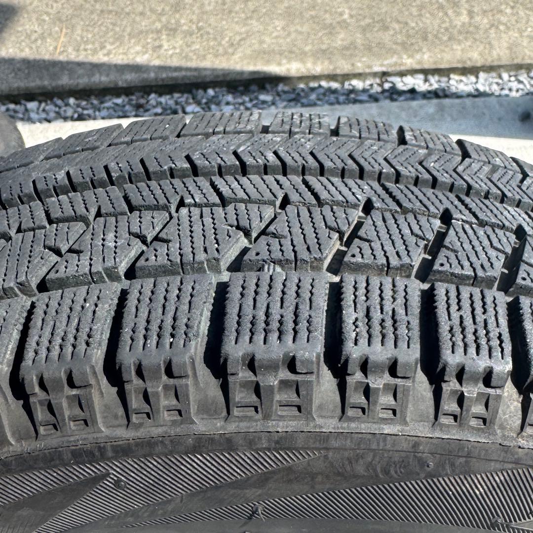 スタッドレスタイヤ