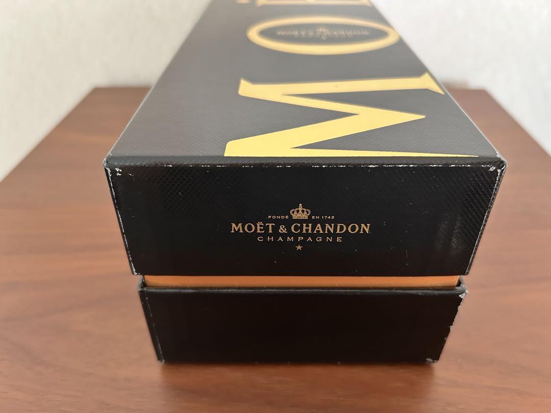 モエ・シャンドン　シャンパン スワロフスキー限定品　750ml