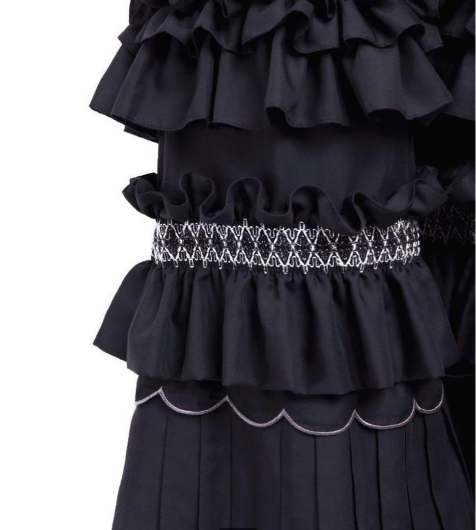 ほぼ未使用の美品ですrurumu:  smocking frill PT black