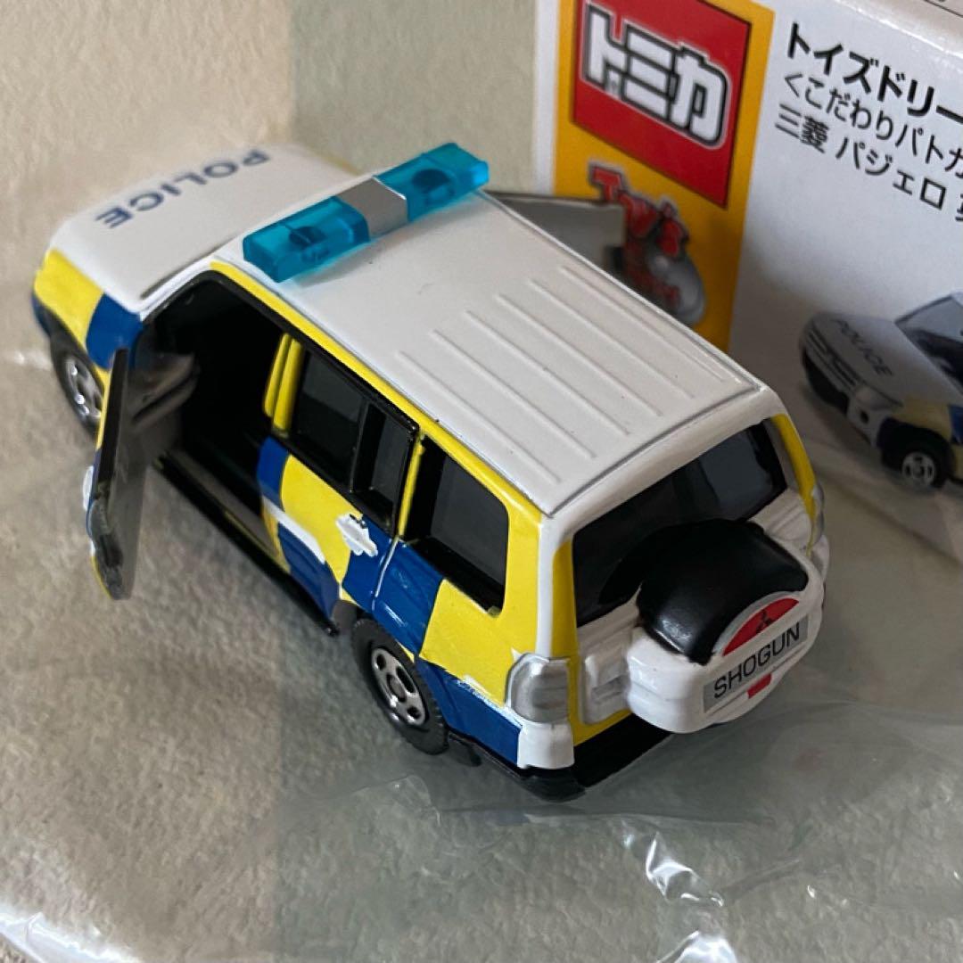 トミカ パトロールカー 英国警察仕様５台セット はたらくくるま