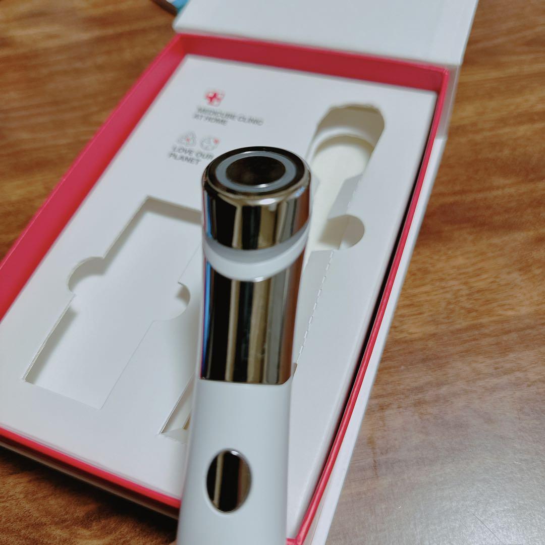 メディキューブ　medicube ダーマエアショット　AGE-R