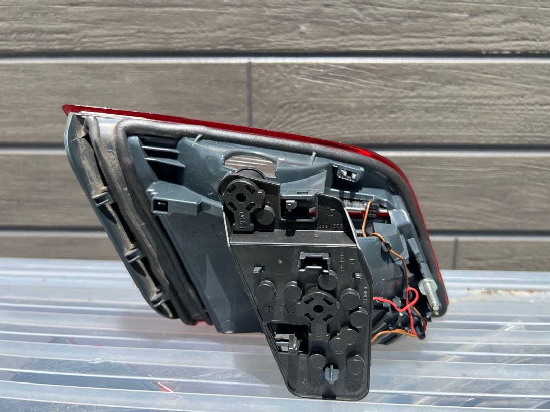 BMW テール ライト ランプ f10 後期 右 BMW テール ライト ランプ f10 後期 右