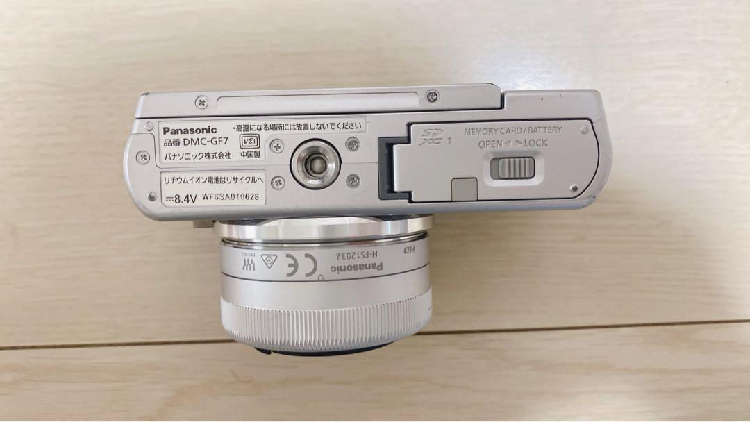 パナソニック　ミラーレス一眼カメラ DMC-GF7W