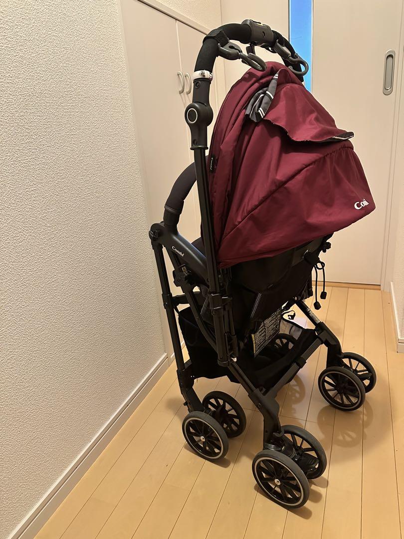 コンビ　ホワイトレーベルスゴカルα 4キャス compactエッグショック