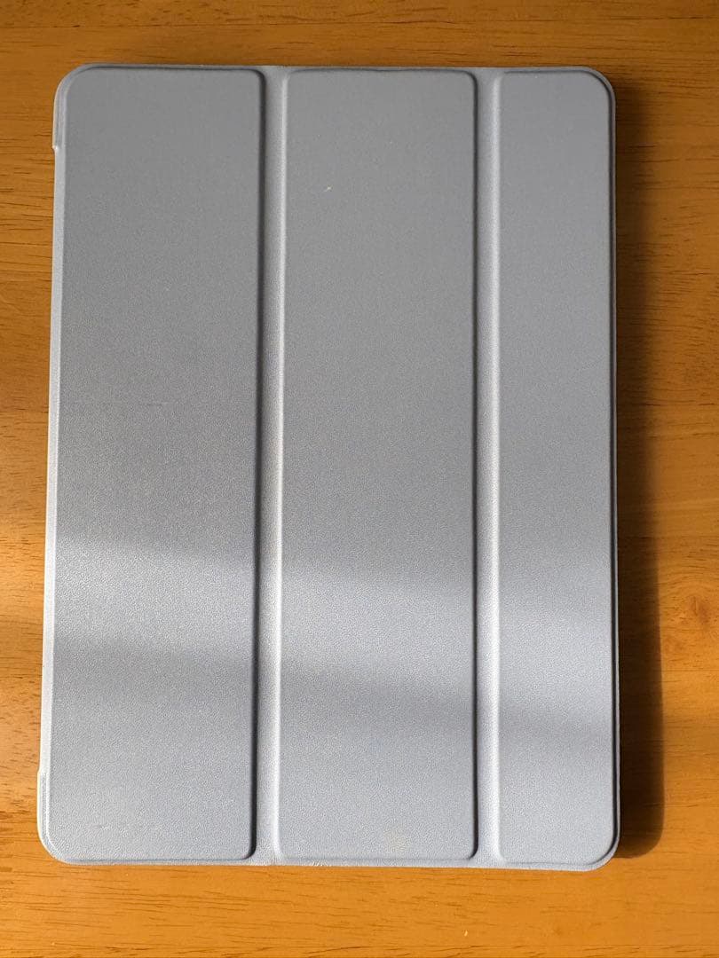 ホワイト iPad カバー付き ホワイト iPad カバー付き