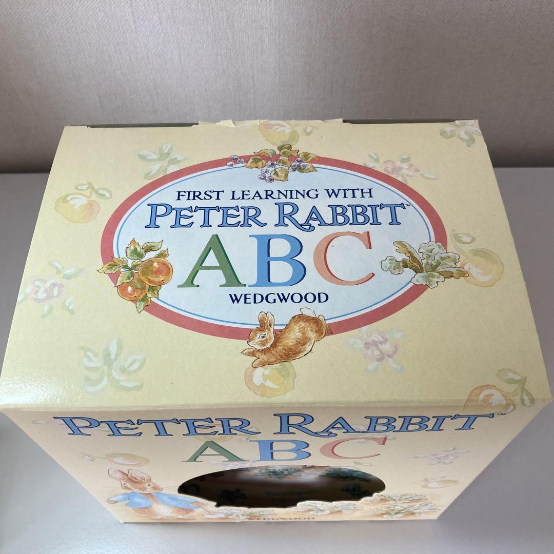 【新品未使用】ウェッジウッド Peter Rabbit ABC 食器セット　元箱
