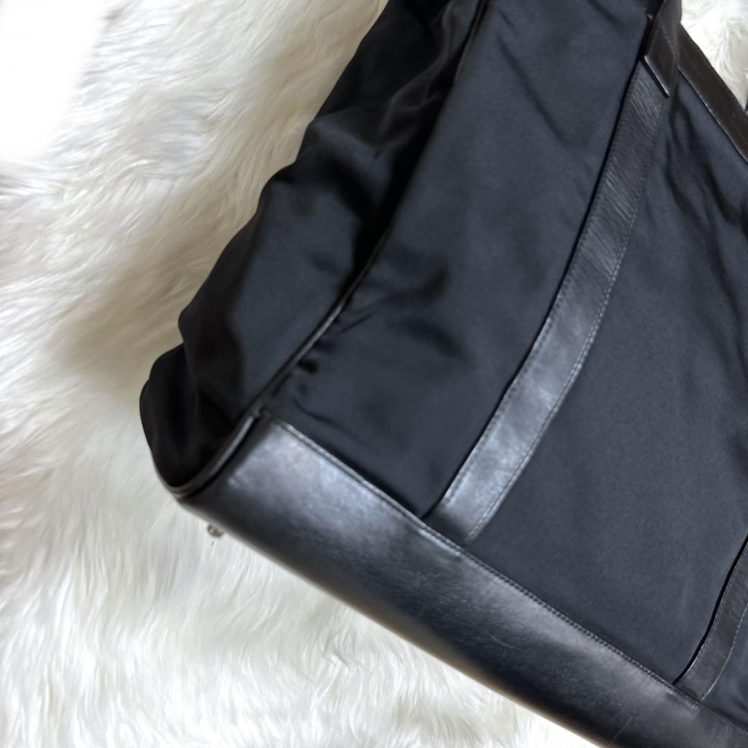 専用GUCCI　大容量　キャンバス　レザー　トートバッグ　ロゴプレート　A4