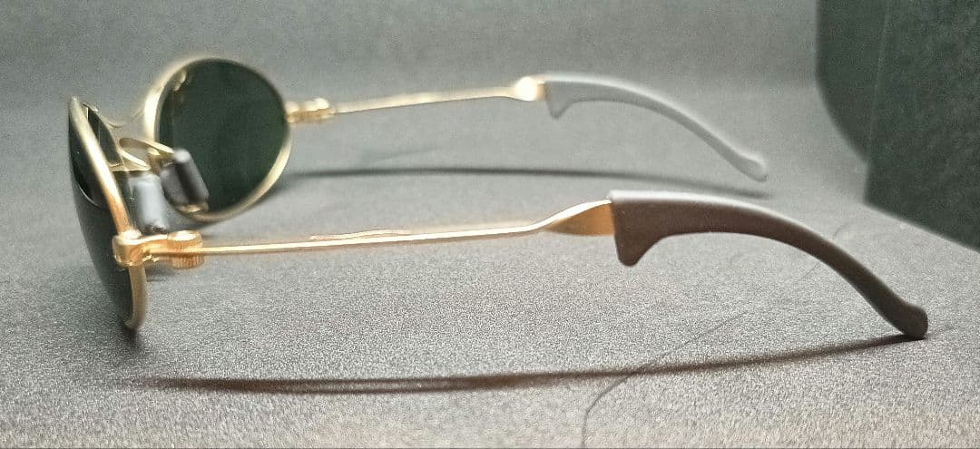 廃盤品 RayBanレイバン オルズ オーバル 90s ボシュロム社製 ゴールド 廃盤品 RayBanレイバン オルズ オーバル 90s ボシュロム社製 ゴールド