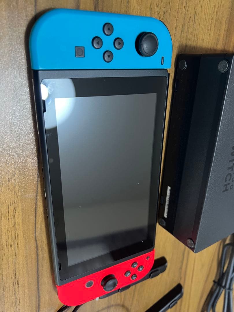 Nintendo Switch ネオンブルー・レッド 本体 Nintendo Switch ネオンブルー・レッド 本体
