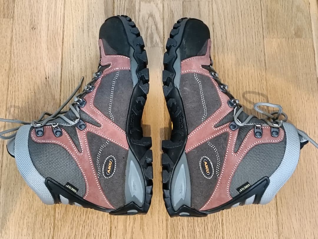 【タムちゃん様専用】AKU Suiterra Suede GTX 25.5cm