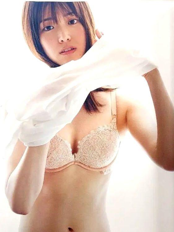 乃木坂46　松村沙友理　写真集　次、いつ会える？　撮影時着用ランジェリー Amazon.co.jp: 元乃木坂46 松村沙友理 下着ランジェリー 次いつ