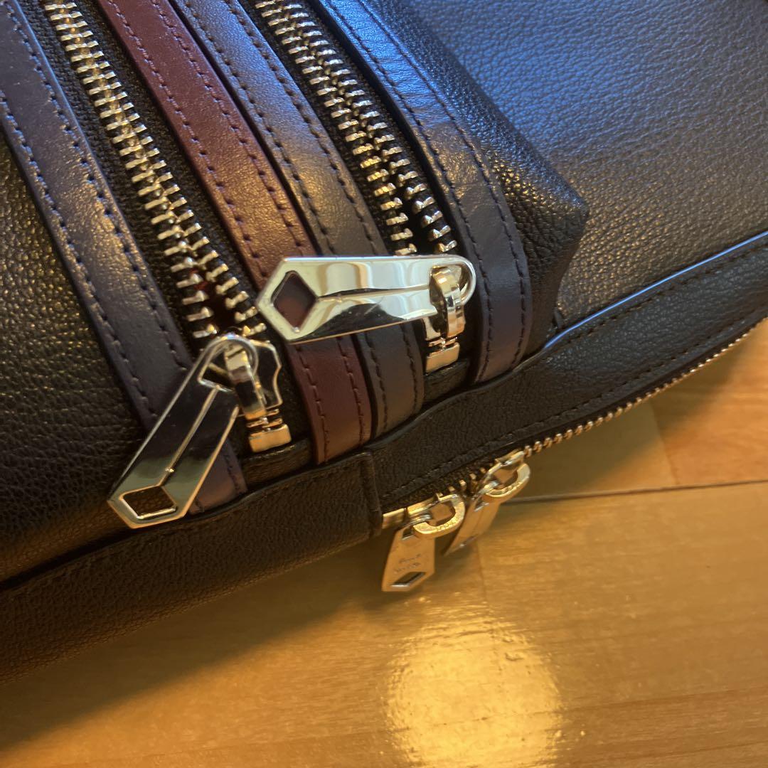 Paul Smith ボディバッグ　ブラック　レザー