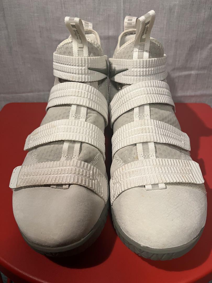 NIKE レブロンソルジャーⅪ SFG 28cm