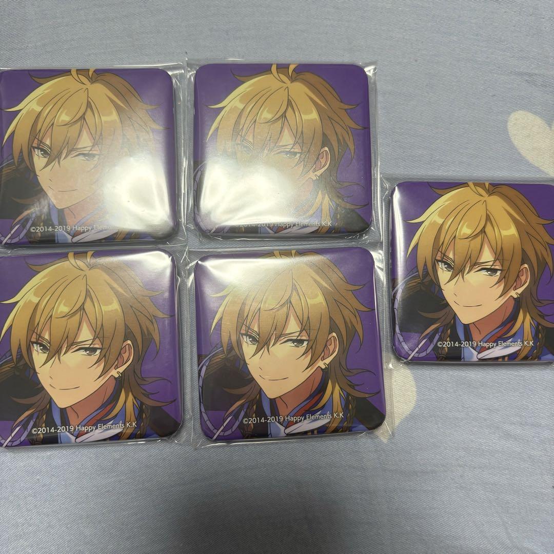♡ あんスタ 羽風薫 TRIP ALBUM 缶バッジ あんスタ アルバム trip スクエア 缶バッジ 特典 羽風薫 - メルカリ