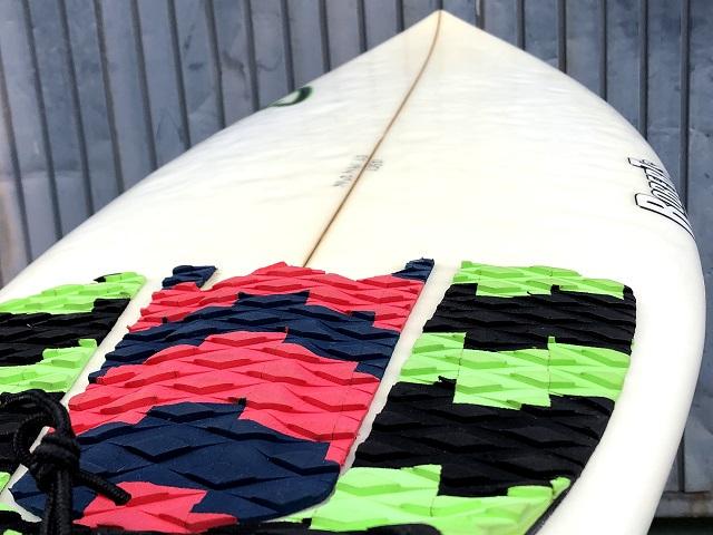 ホワイト系激安商品 5'7 27.3L Roberts ロバーツ サーフボード モダン