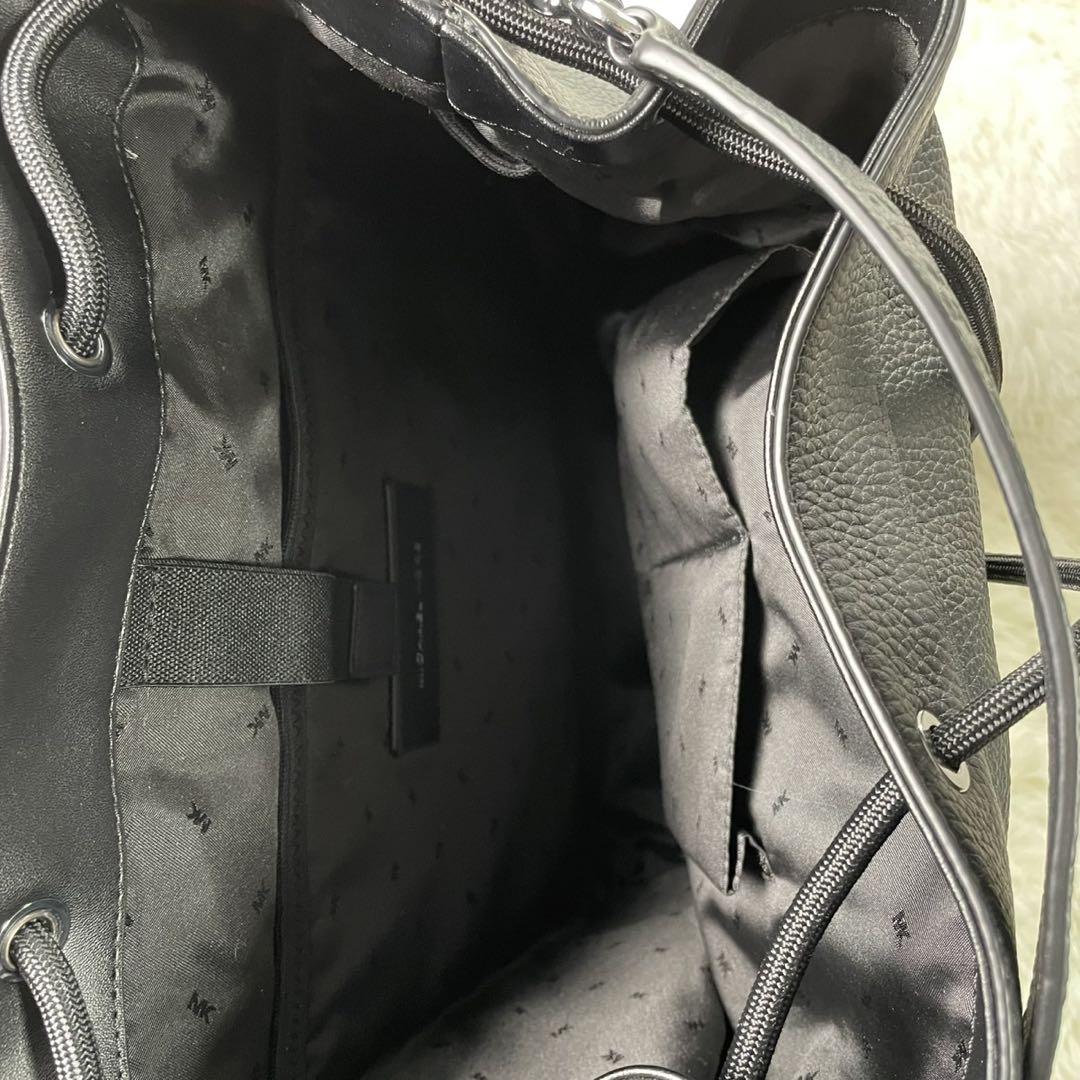 未使用級 MICHEAL KORS マイケルコース ワンポイント リュック 黒