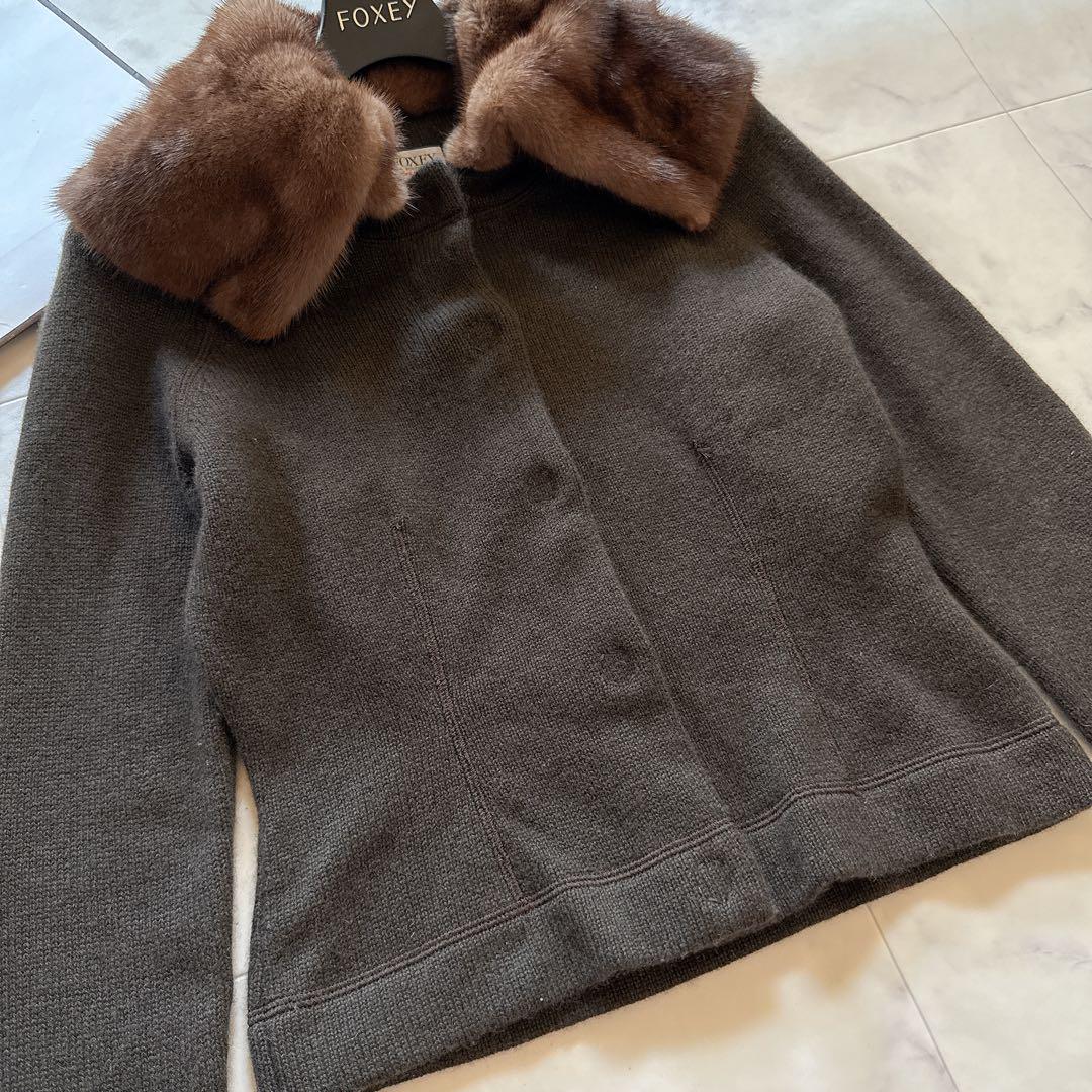 【美品】フォクシー　カシミヤ　セーブル　カーディガン　ニット　ジャケット　毛皮 美品✨フォクシー カシミヤ100% カーディガン ミンク毛皮付き 38