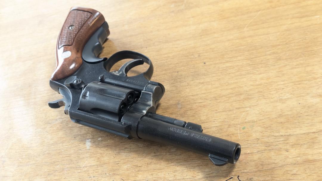 コクサイ S&W M10 FBI SP HW モデルガン 限定木グリ - メルカリ