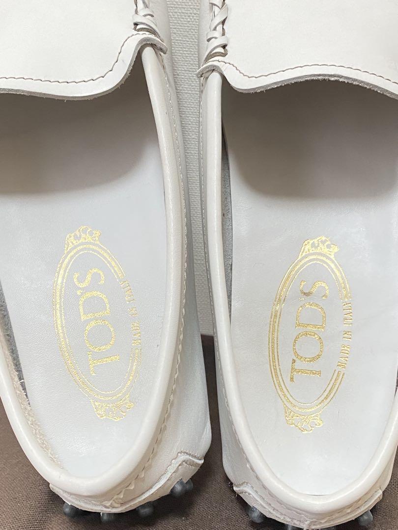 TOD'S ホワイト ドライビングシューズ　箱付き