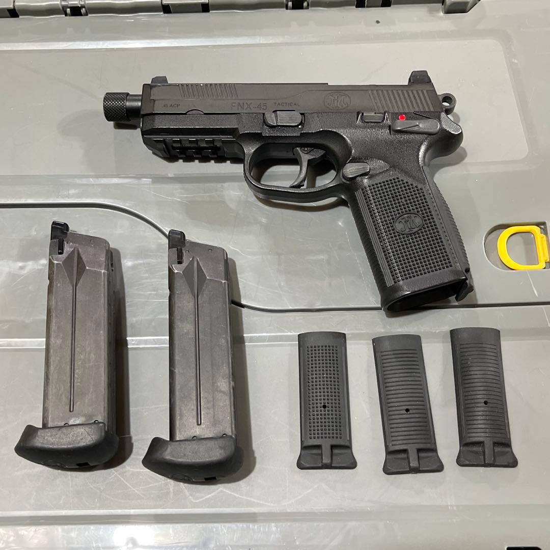 FNX-45 Tactical ガスガン 2本マガジン付き 東京マルイ目立った傷や汚れなし