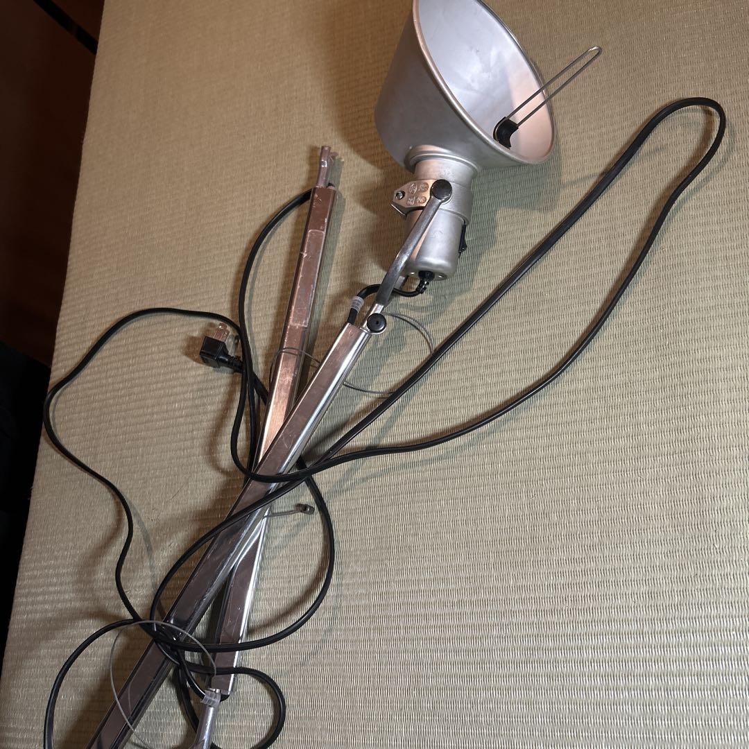 アルテミデ　トロメオ　Artemide Tolomeo フロアランプ