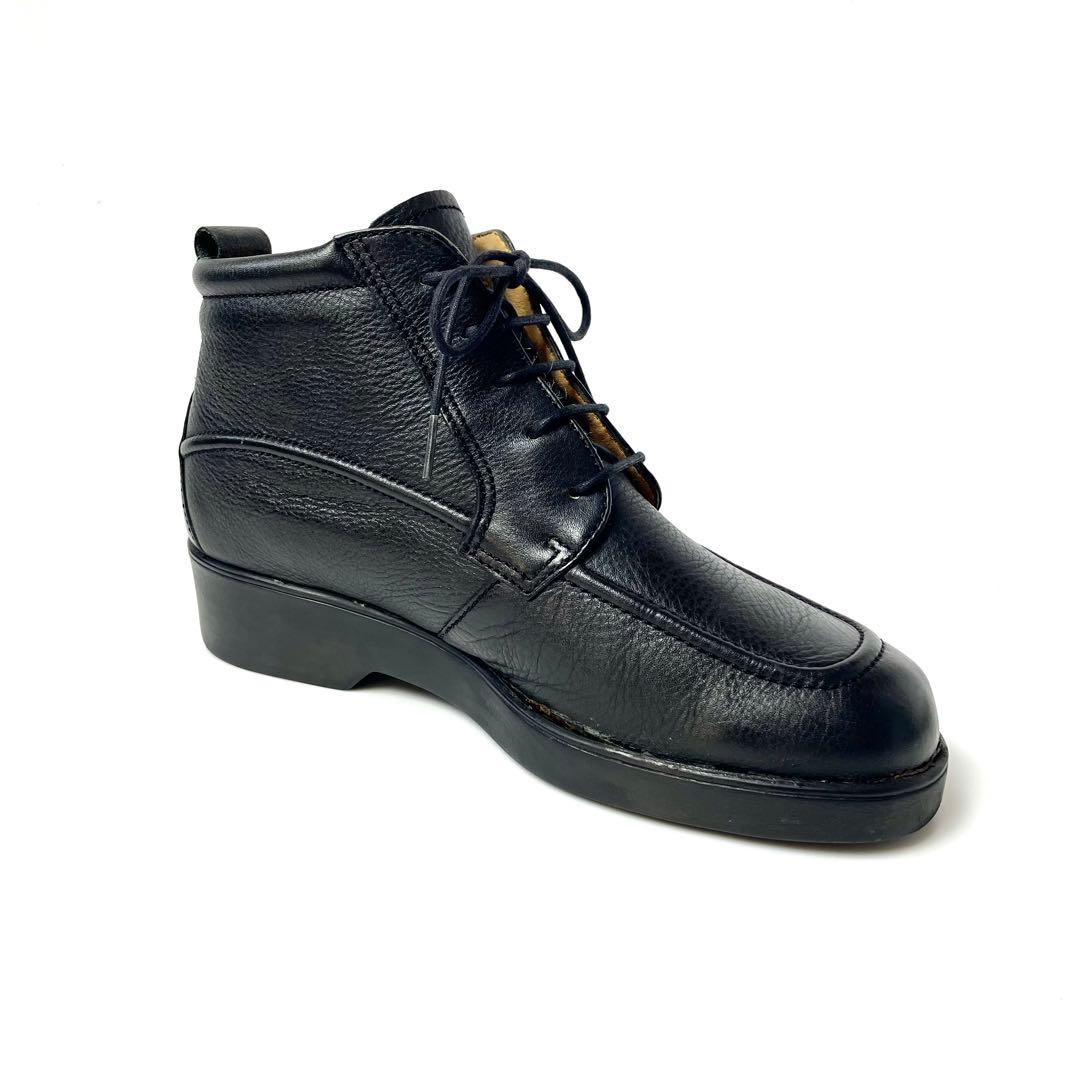 イングランド製 CLARKS 本革ショートブーツ 24.5cm シボ 美品 イングランド製 CLARKS 本革ショートブーツ 24.5cm シボ 美品