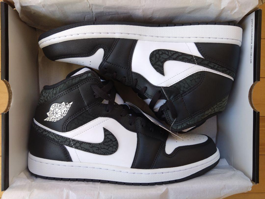 AIR JORDAN 1 MID SE ブラック/ホワイト/エレファント