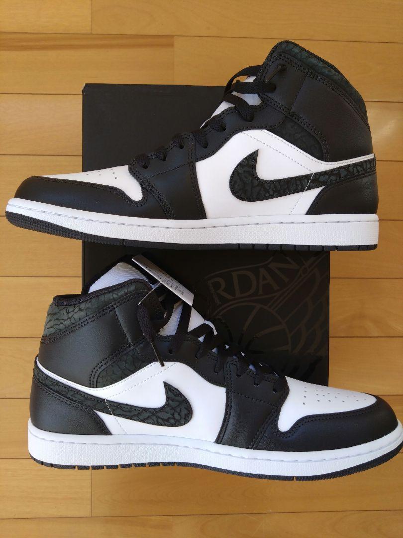 AIR JORDAN 1 MID SE ブラック/ホワイト/エレファント