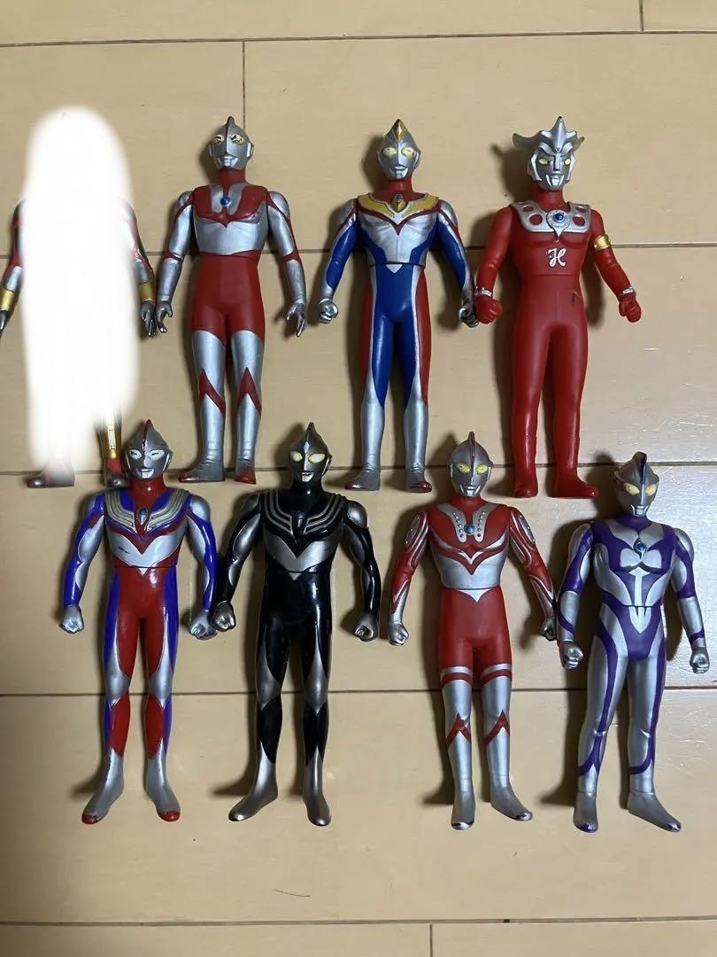 ウルトラマンフィギュアセット　ソフビ ウルトラマン フィギュア セット ソフビ - メルカリ