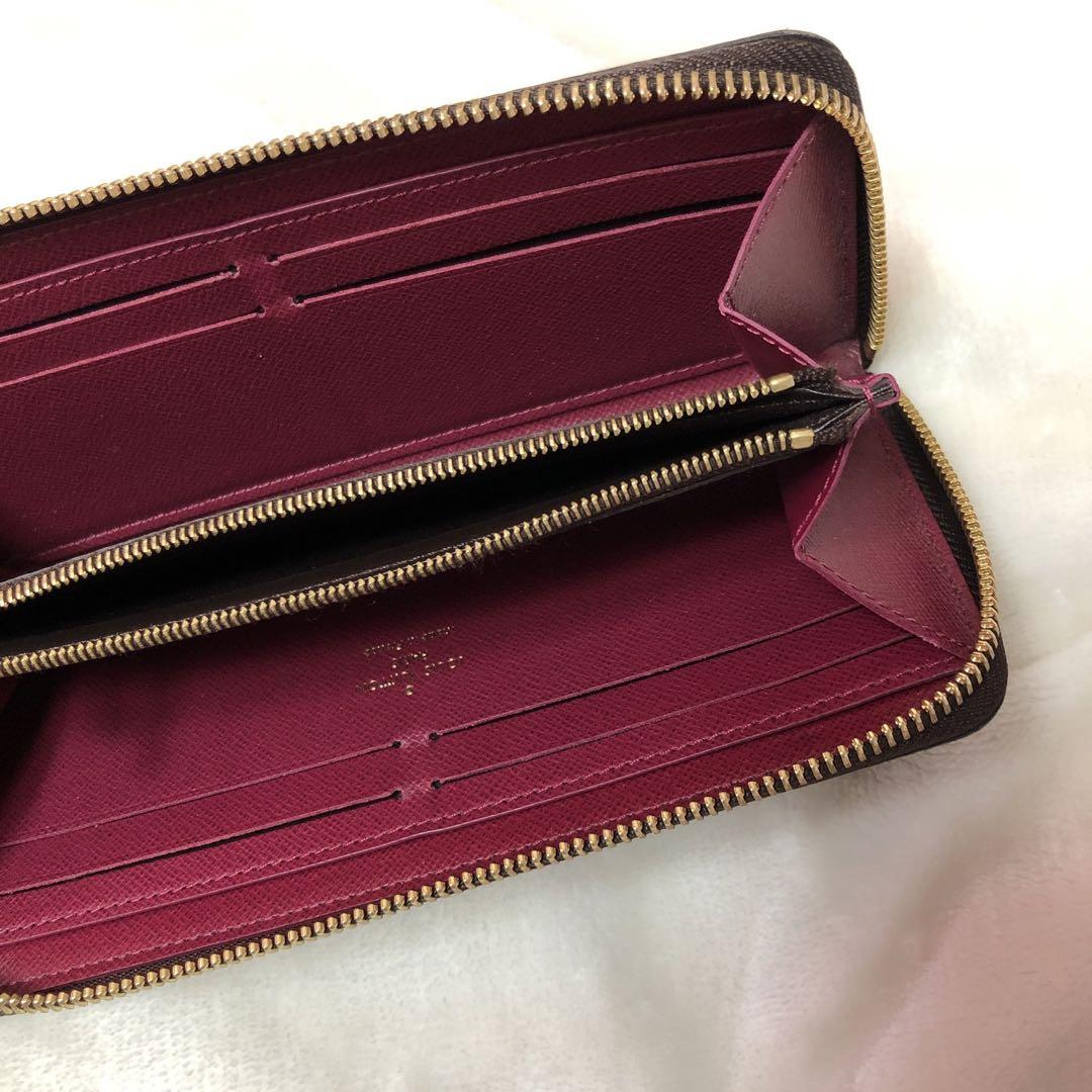 lv01s137-m60742.jpg