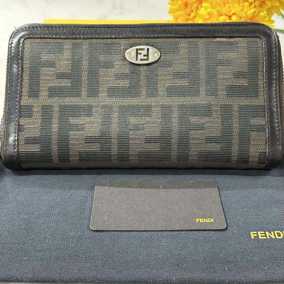 フェンディFENDI ズッカ柄　ラウンドファスナー長財布 FENDI フェンディ ラウンドファスナー長財布 ブラック 7M0342