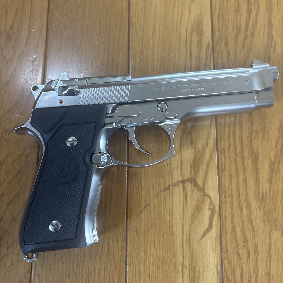 M92F クロームステンレス モデルガン