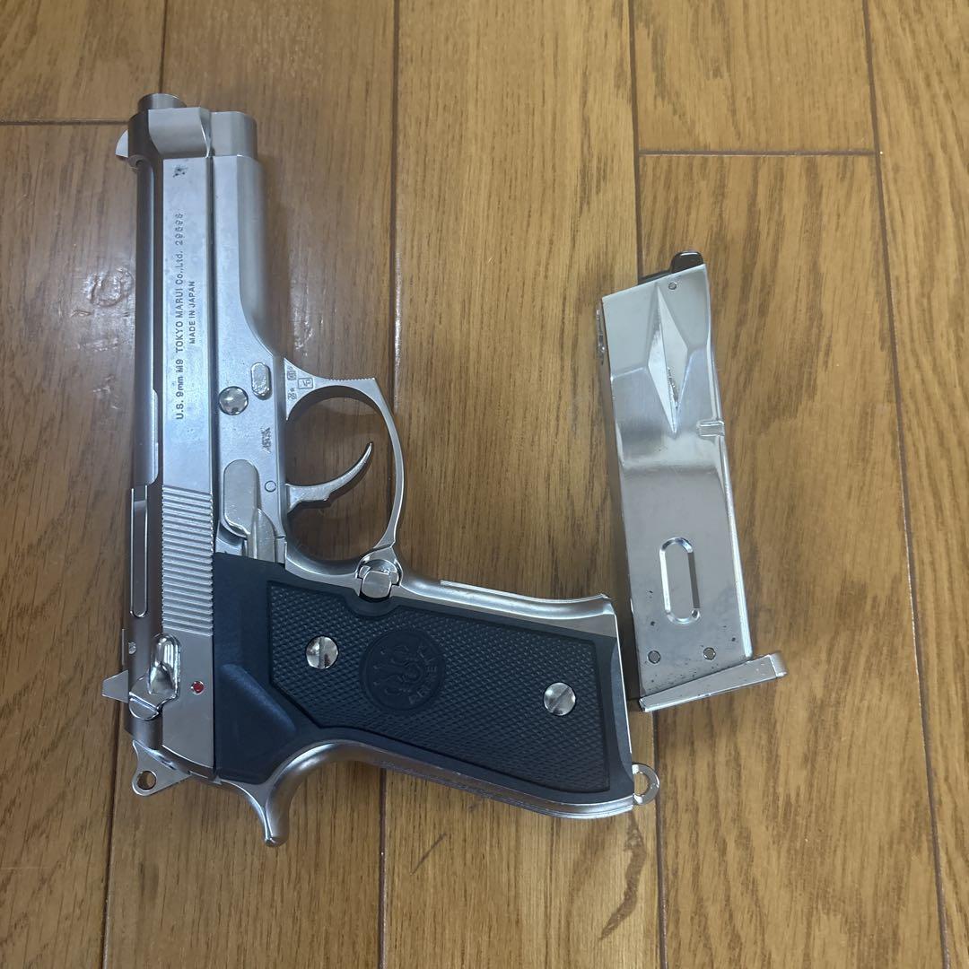M92F クロームステンレス モデルガン