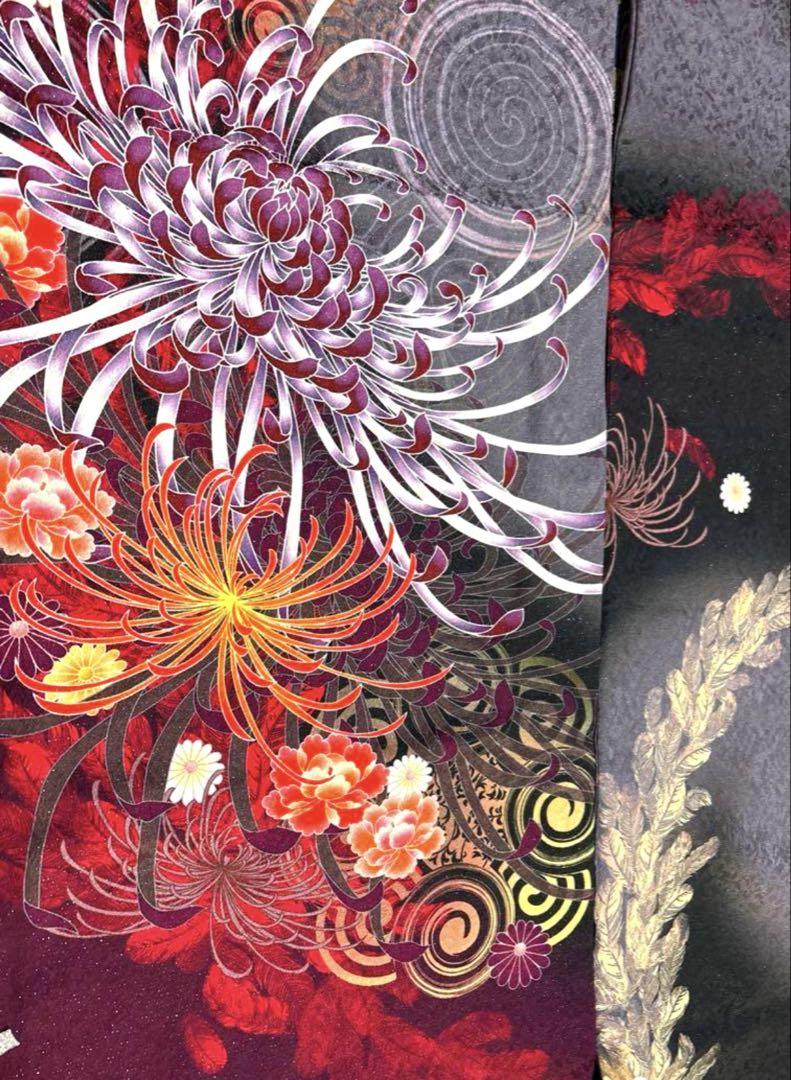 薄鼠色 大輪乱菊 羽根柄 振袖 身丈155 - メルカリ