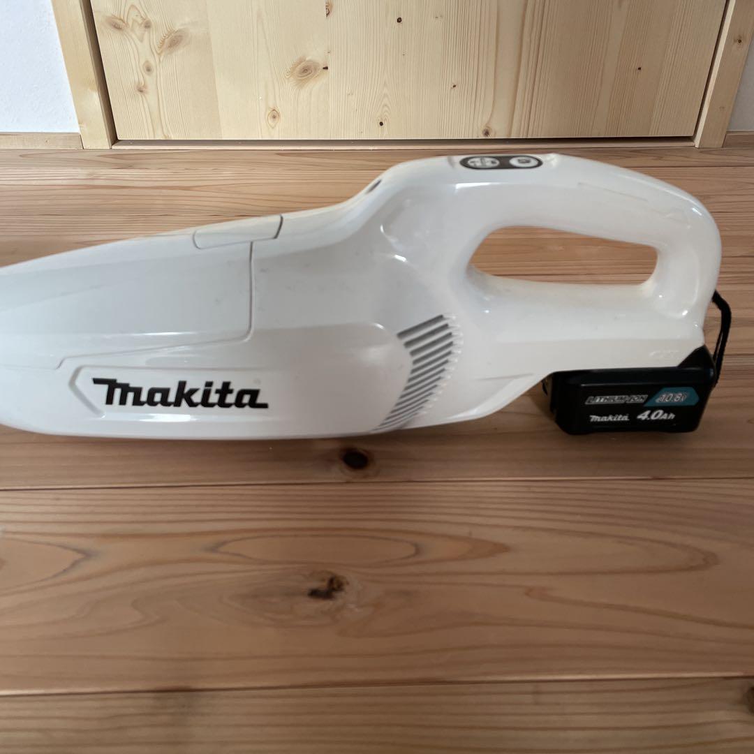 マキタ充電式クリーナー10.8v CL107FD バッテリー充電器セット