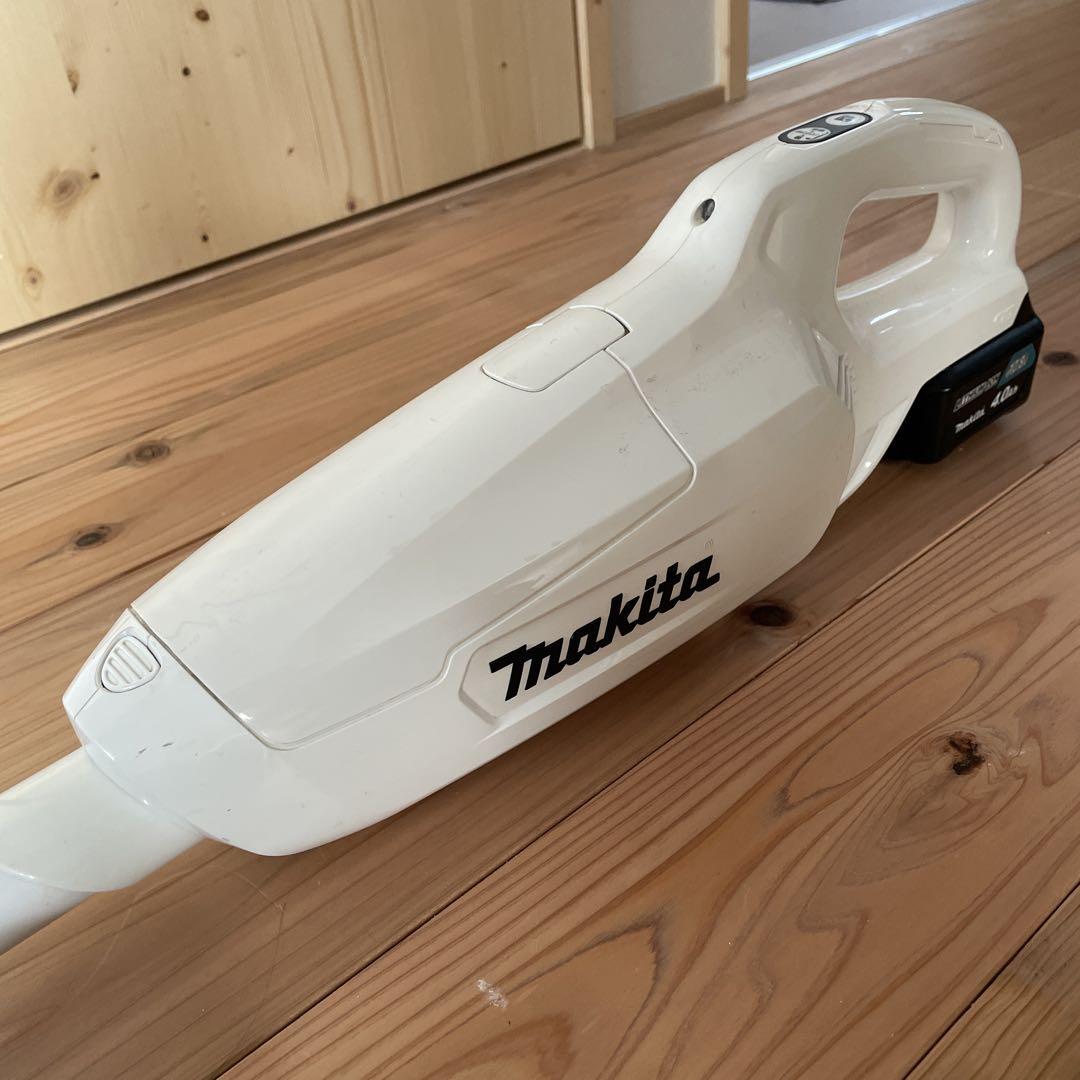 マキタ充電式クリーナー10.8v CL107FD バッテリー充電器セット