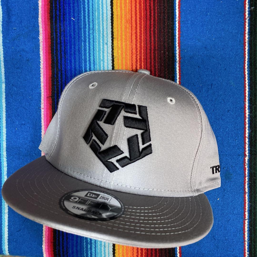 TRIBAL 9FIFTY SNAPBACK グレーキャップ