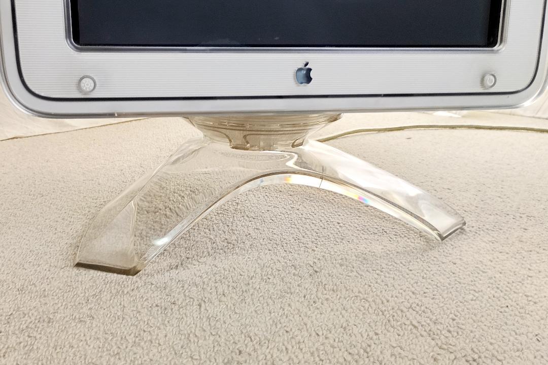 Apple Studio Display　17インチCRTモニター　スケルトン