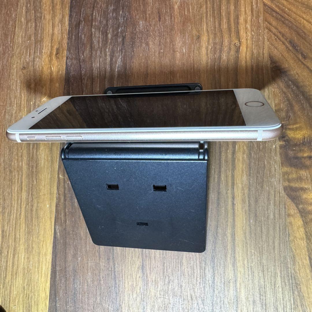 携帯電話本体 Apple iPhone 8 Plus 64GB Gold SIM Free