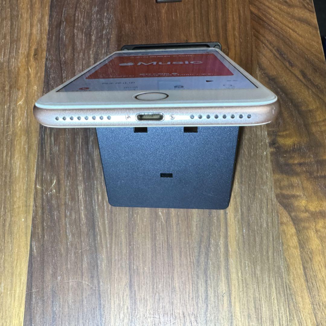 携帯電話本体 Apple iPhone 8 Plus 64GB Gold SIM Free