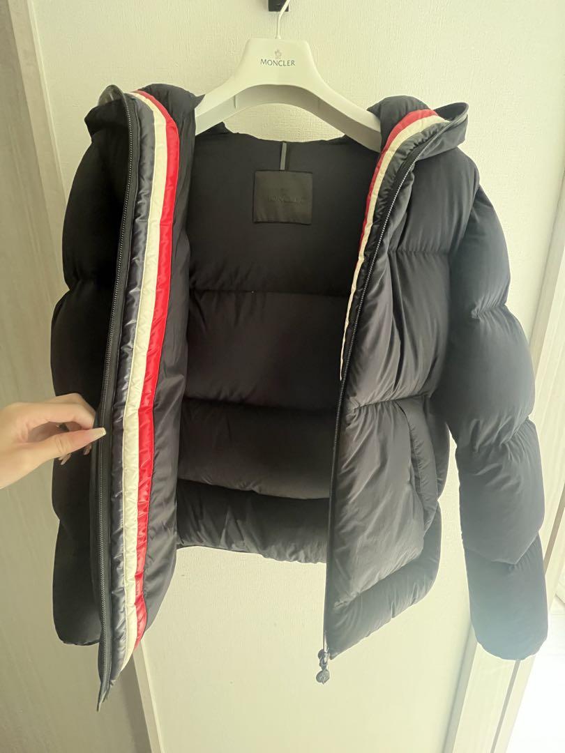 MONCLER CHAMPSAUR 黒 ダウンジャケット フード付き