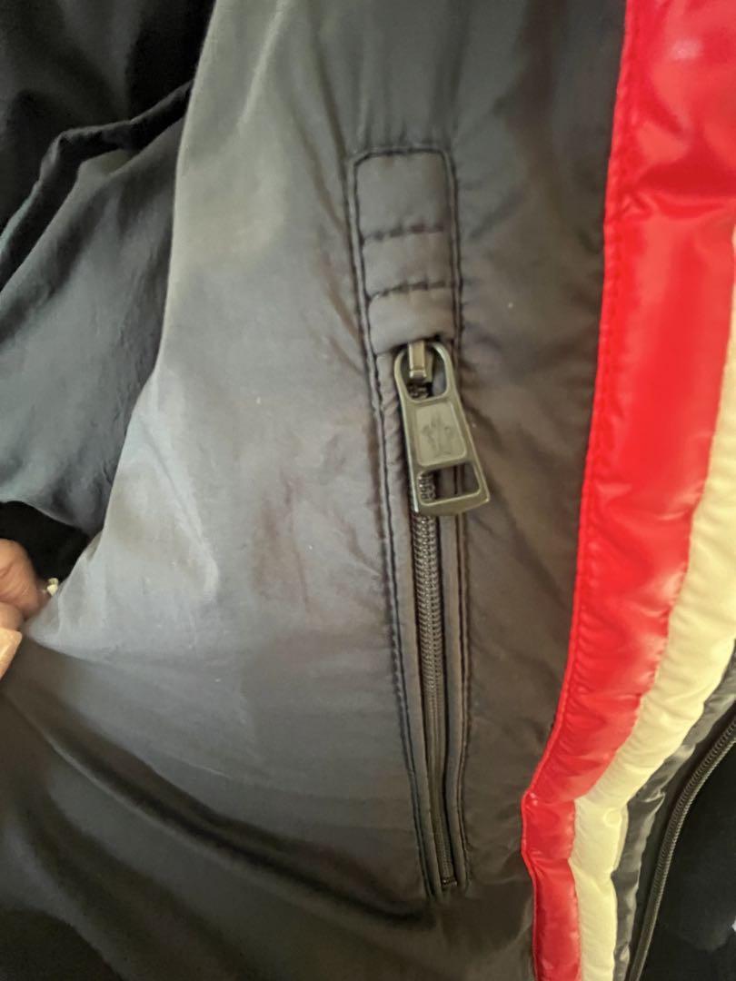 MONCLER CHAMPSAUR 黒 ダウンジャケット フード付き