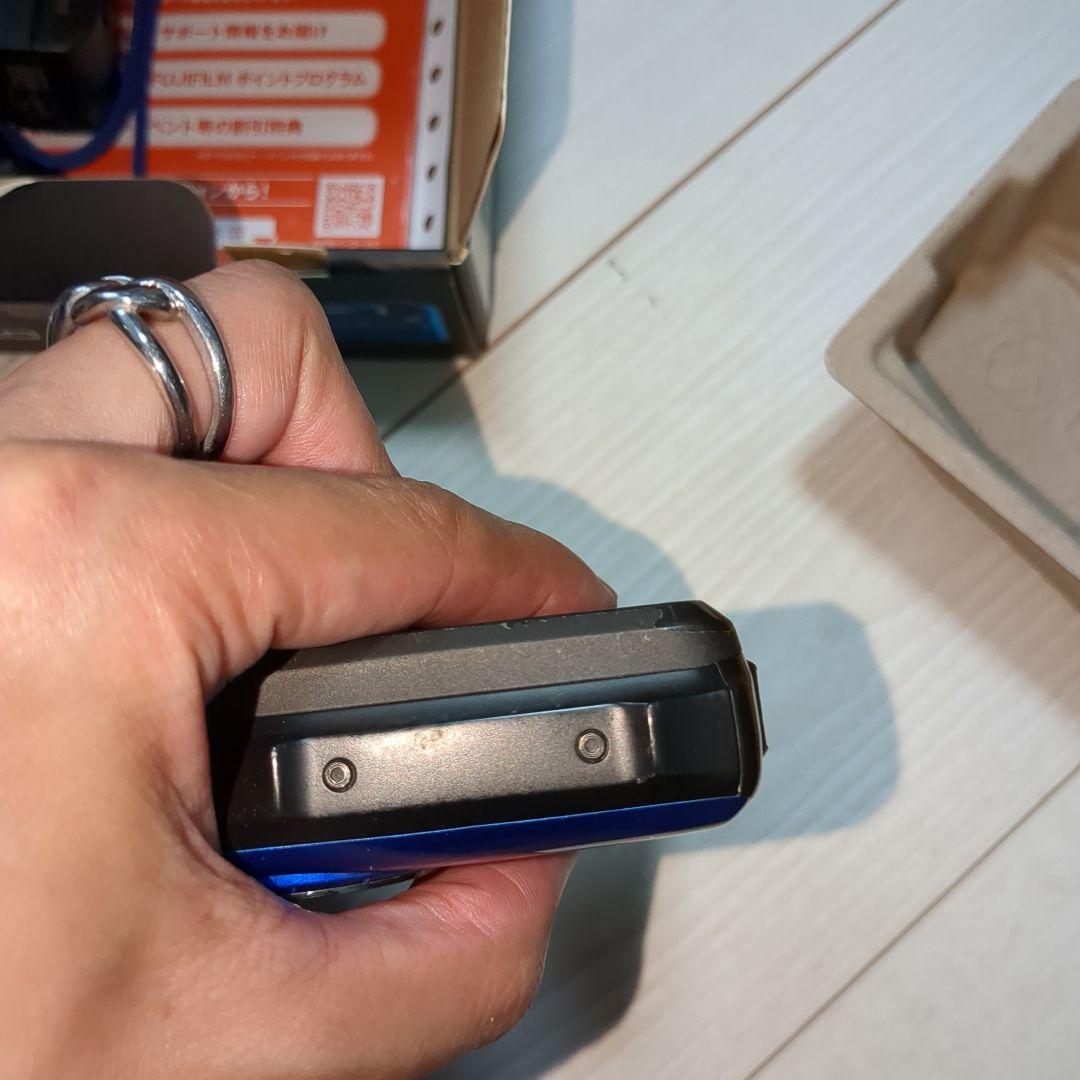 美品　Fujifilm FinePix XP120 防水デジタルカメラ　防塵　青