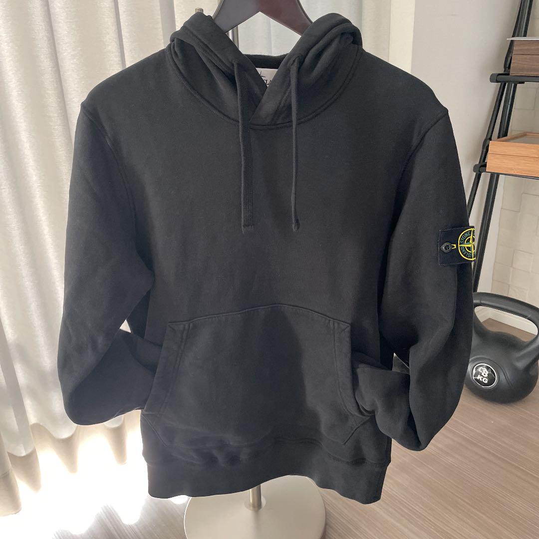 定価48300円 STONE ISLAND ストーンアイランド 定番パーカー - メルカリ
